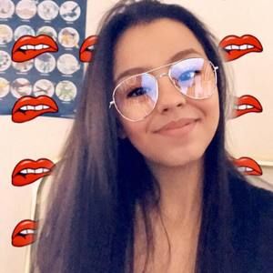 Meet your Posher, Nickijo